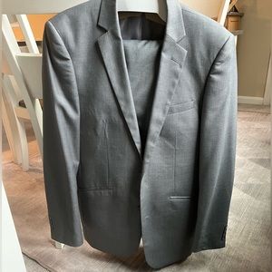 Renoir Men’s Gray Suit - Like New!